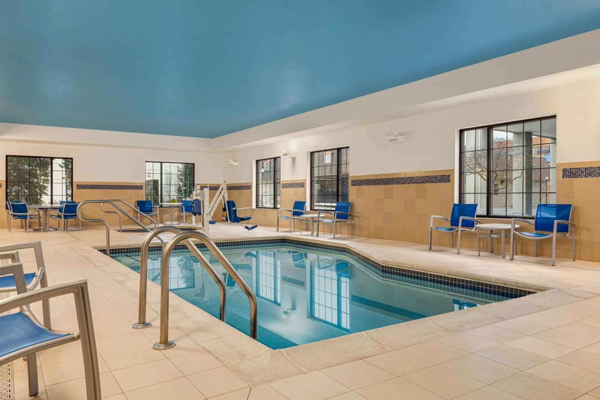 Towneplace Suites By Marriott Williamsport Exteriör bild