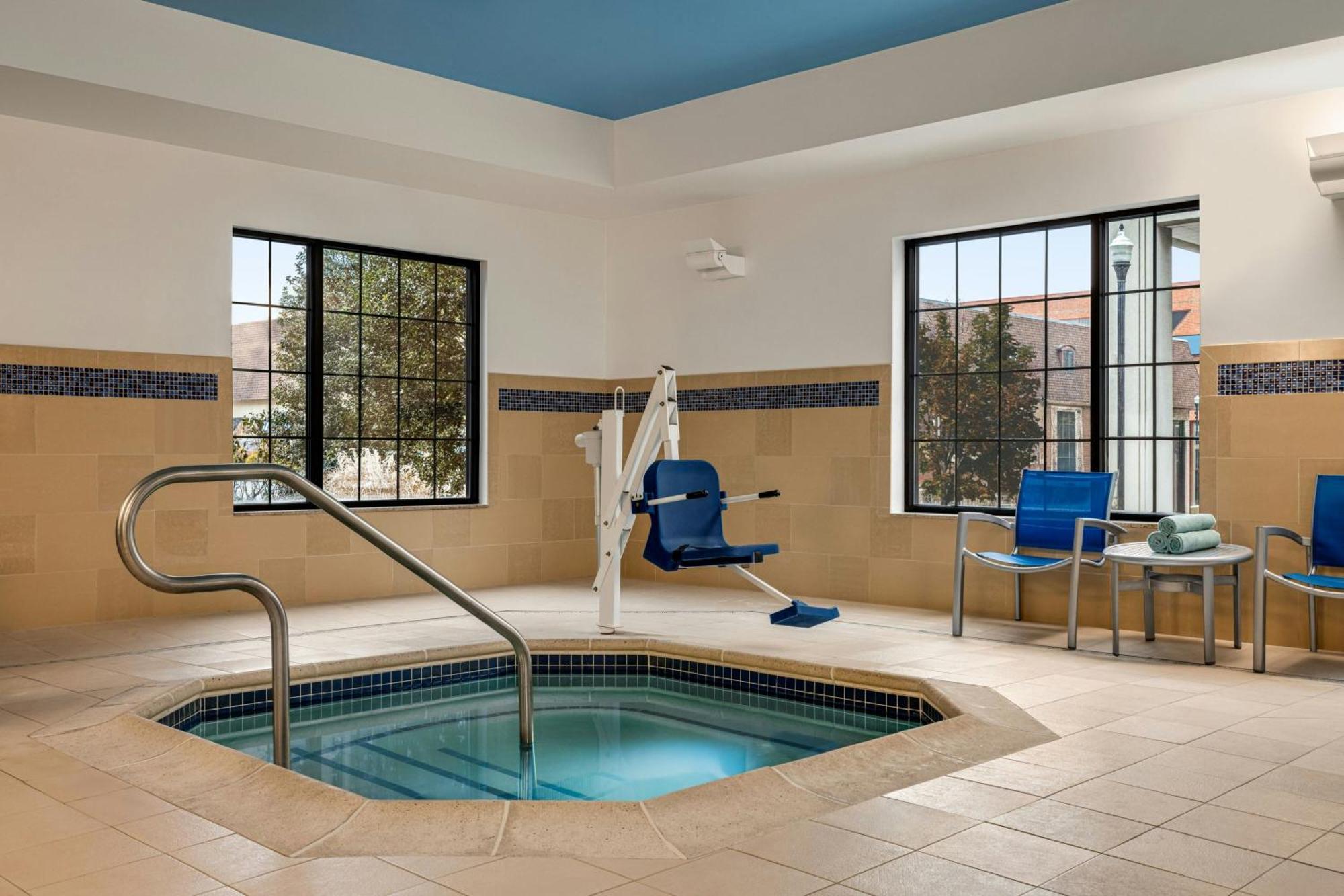 Towneplace Suites By Marriott Williamsport Exteriör bild